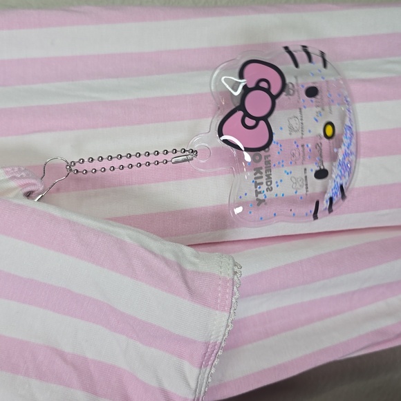 Forever 21 × Hello Kitty Pink and White Striped Hello Kitty Pajama Set Size 1X. - Picture 6 of 11